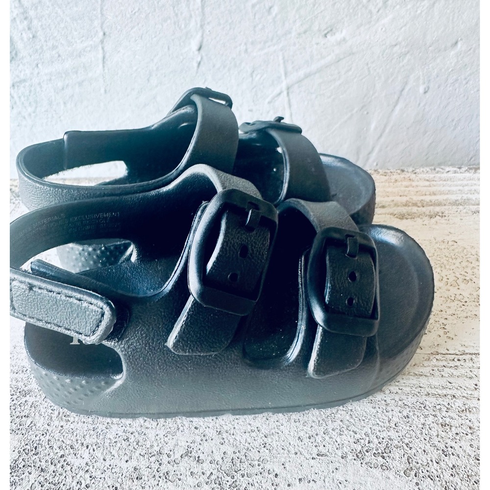 The children's place Black Toddler Sandals Adjustable Buckle Straps Casual Shoes - Picture 2 of 5